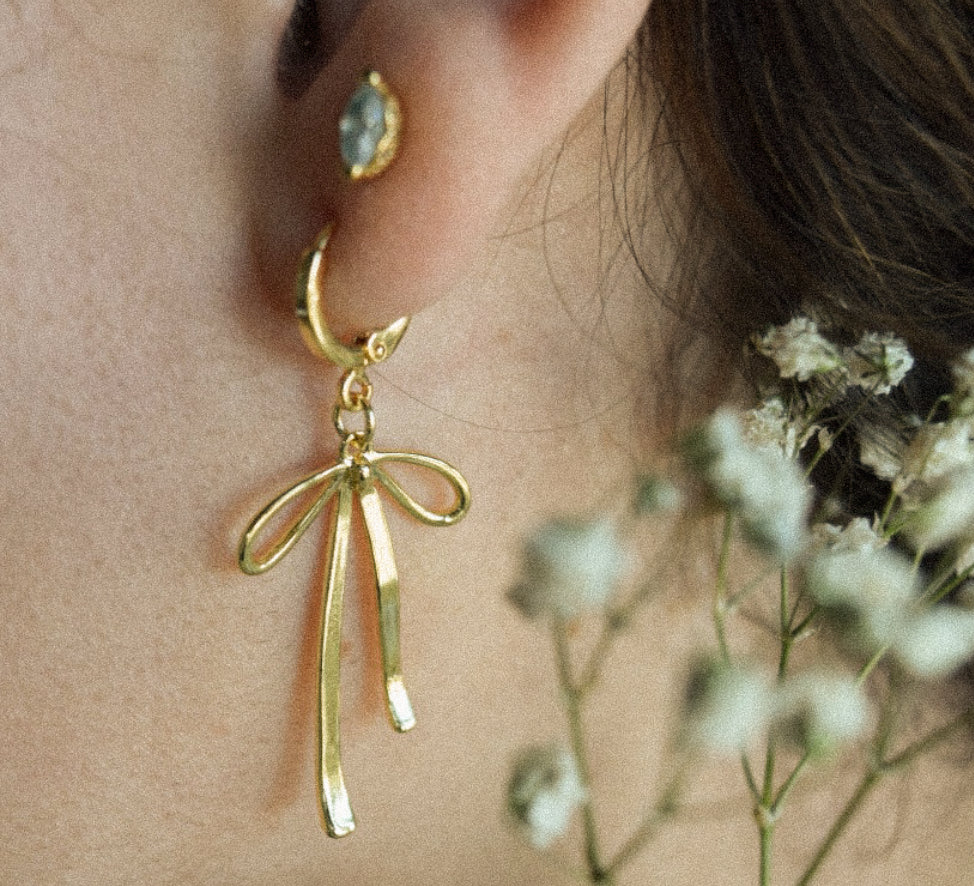 Bow Earrings (18K Gold Filled)