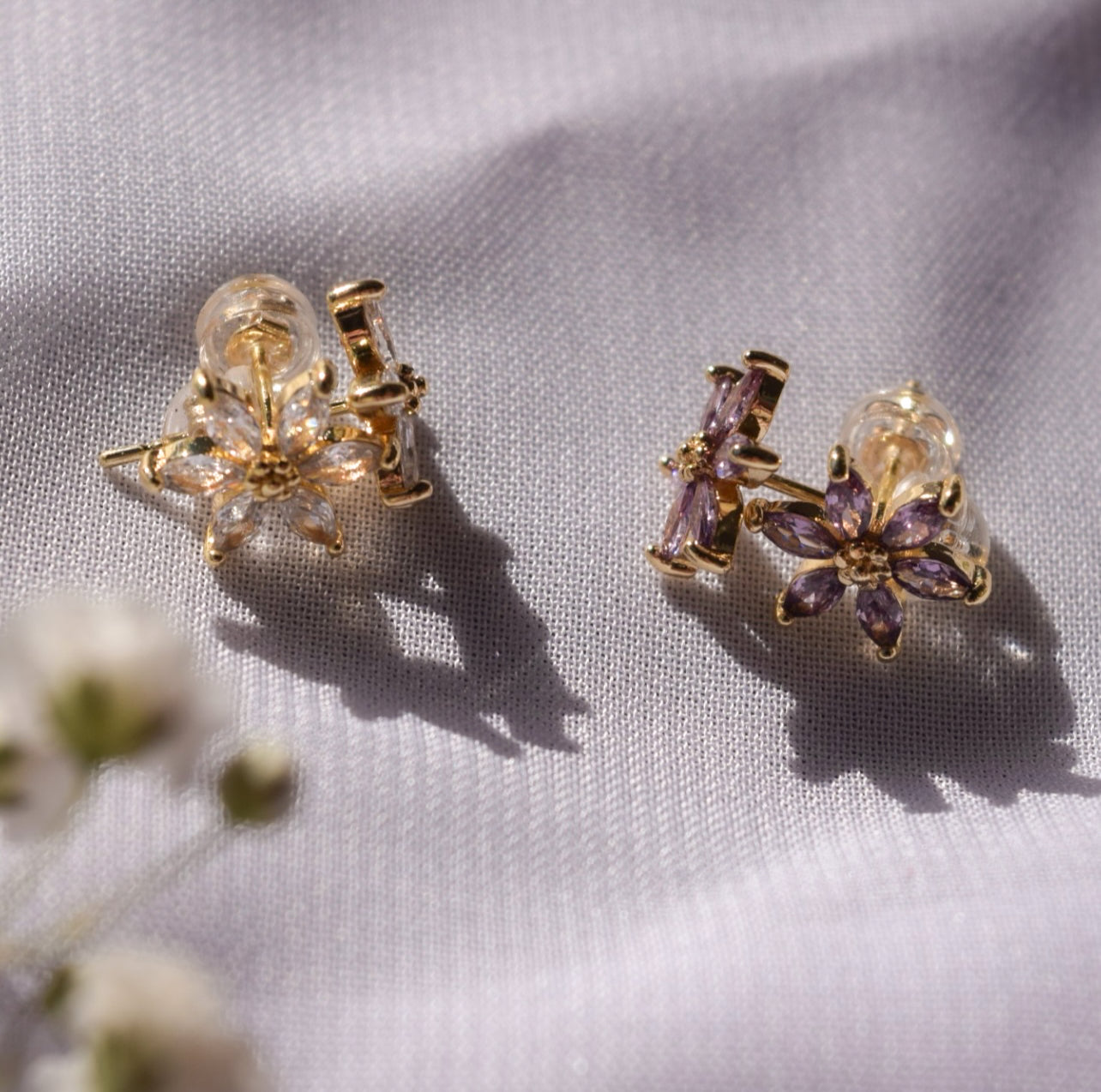 Daisy Flower Studs (18K Gold Filled)