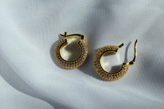 Amora Hoops (18K Gold Filled)