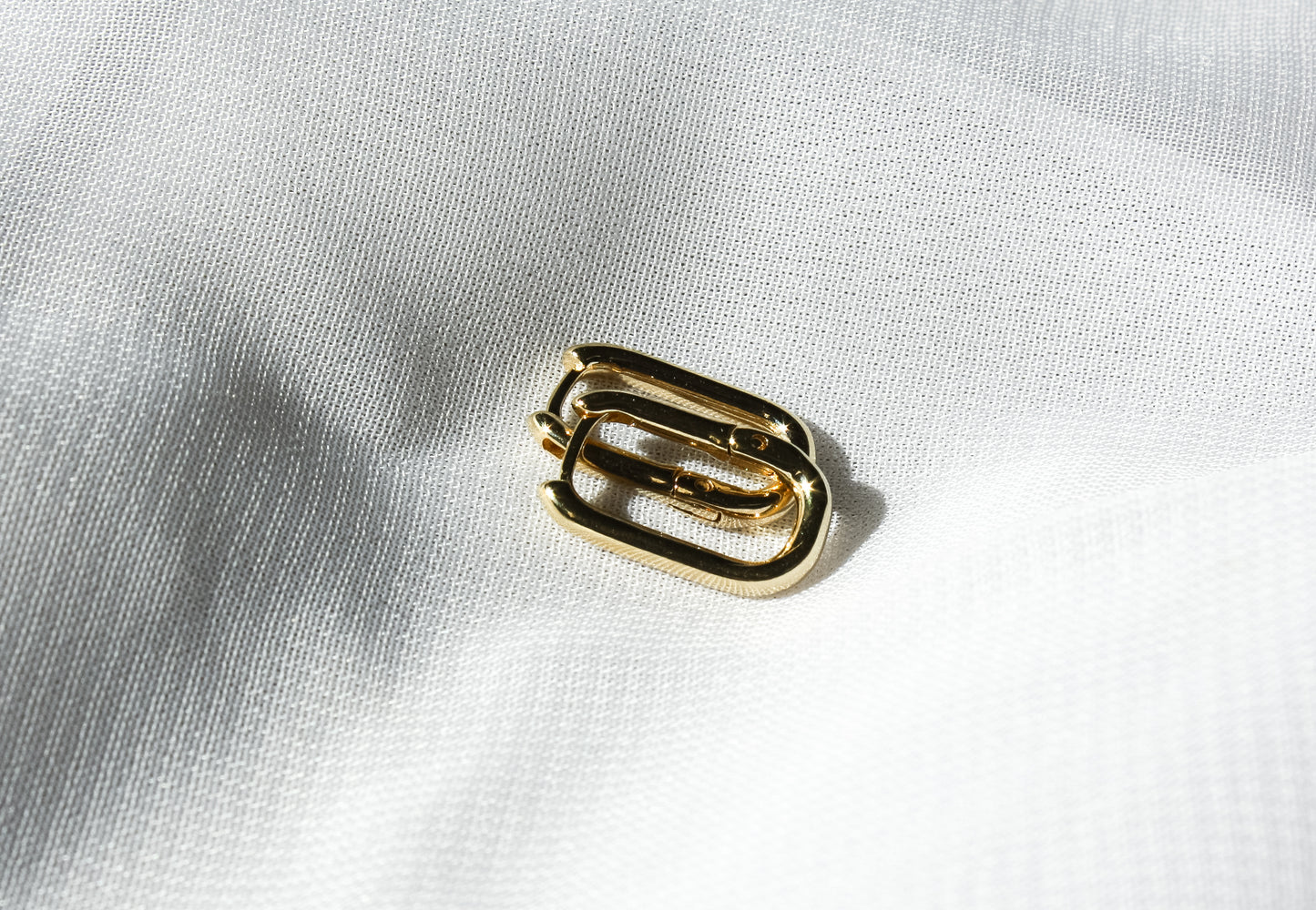 Meredith Rectangle Hoops (18K Gold Filled)