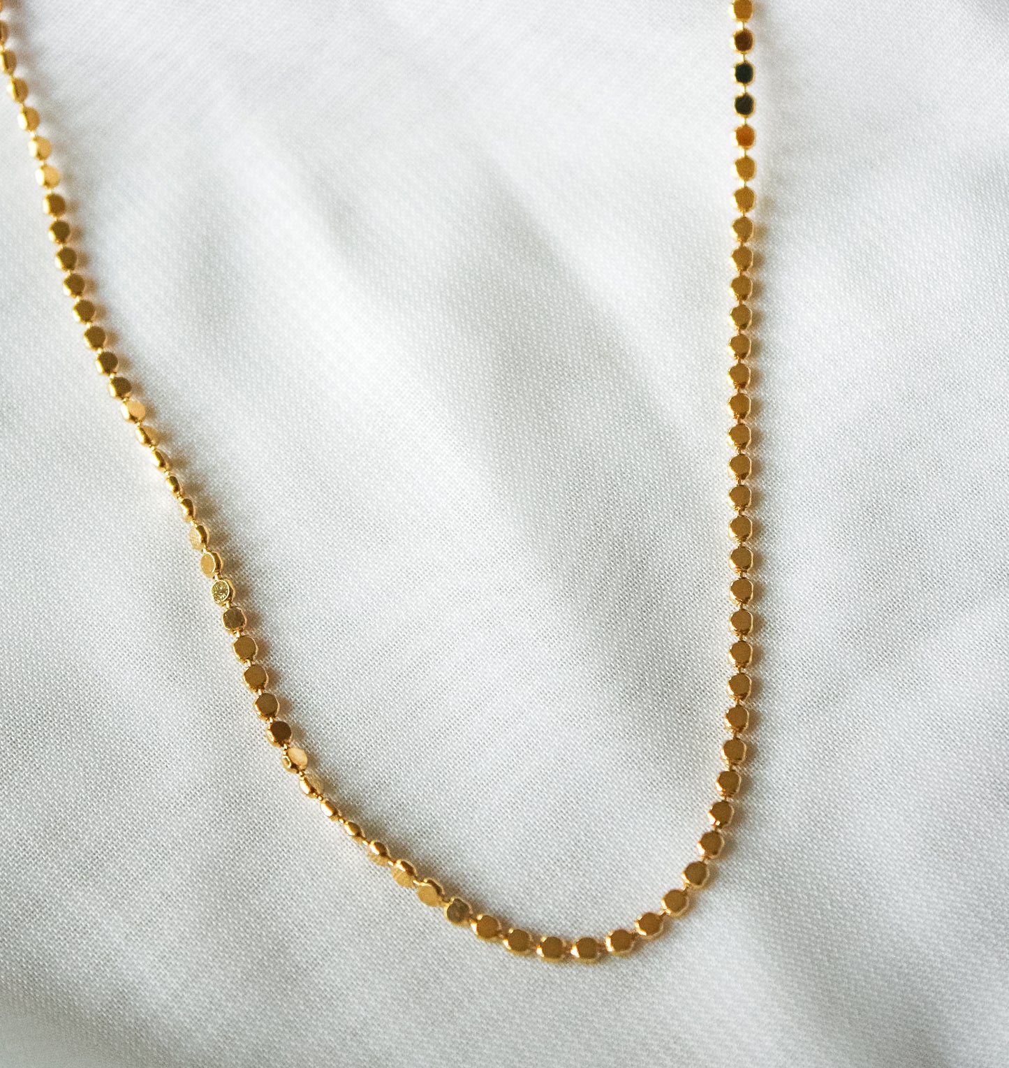 Kassidy Pressed Dot Necklace (18k Gold Filled)