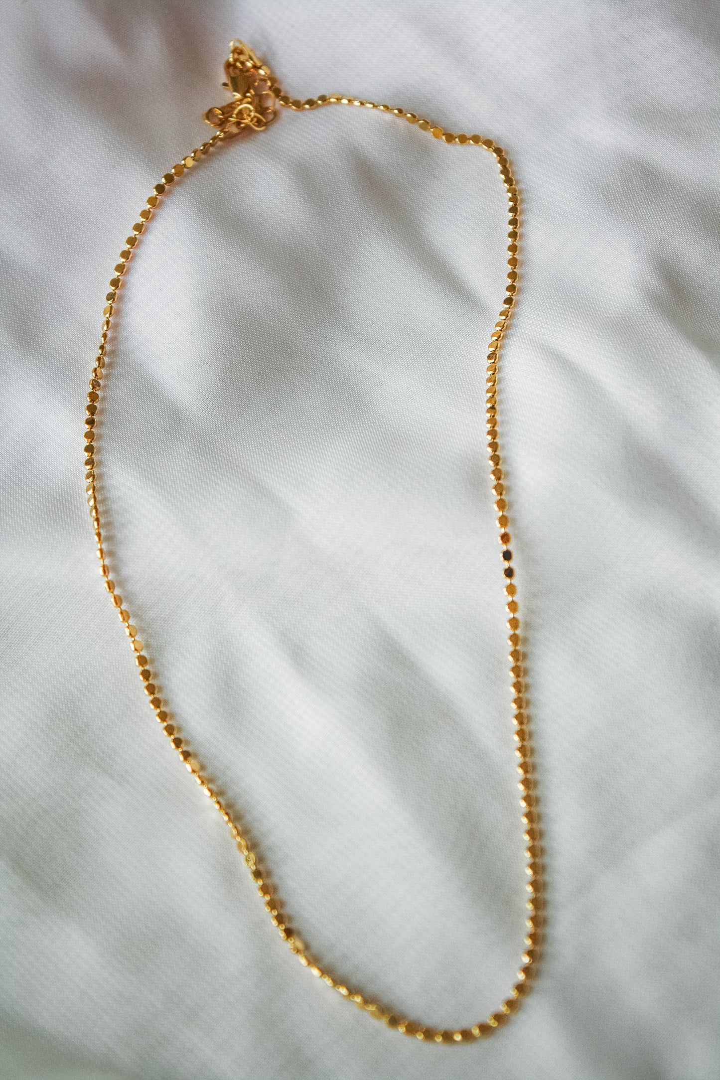 Kassidy Pressed Dot Necklace (18k Gold Filled)