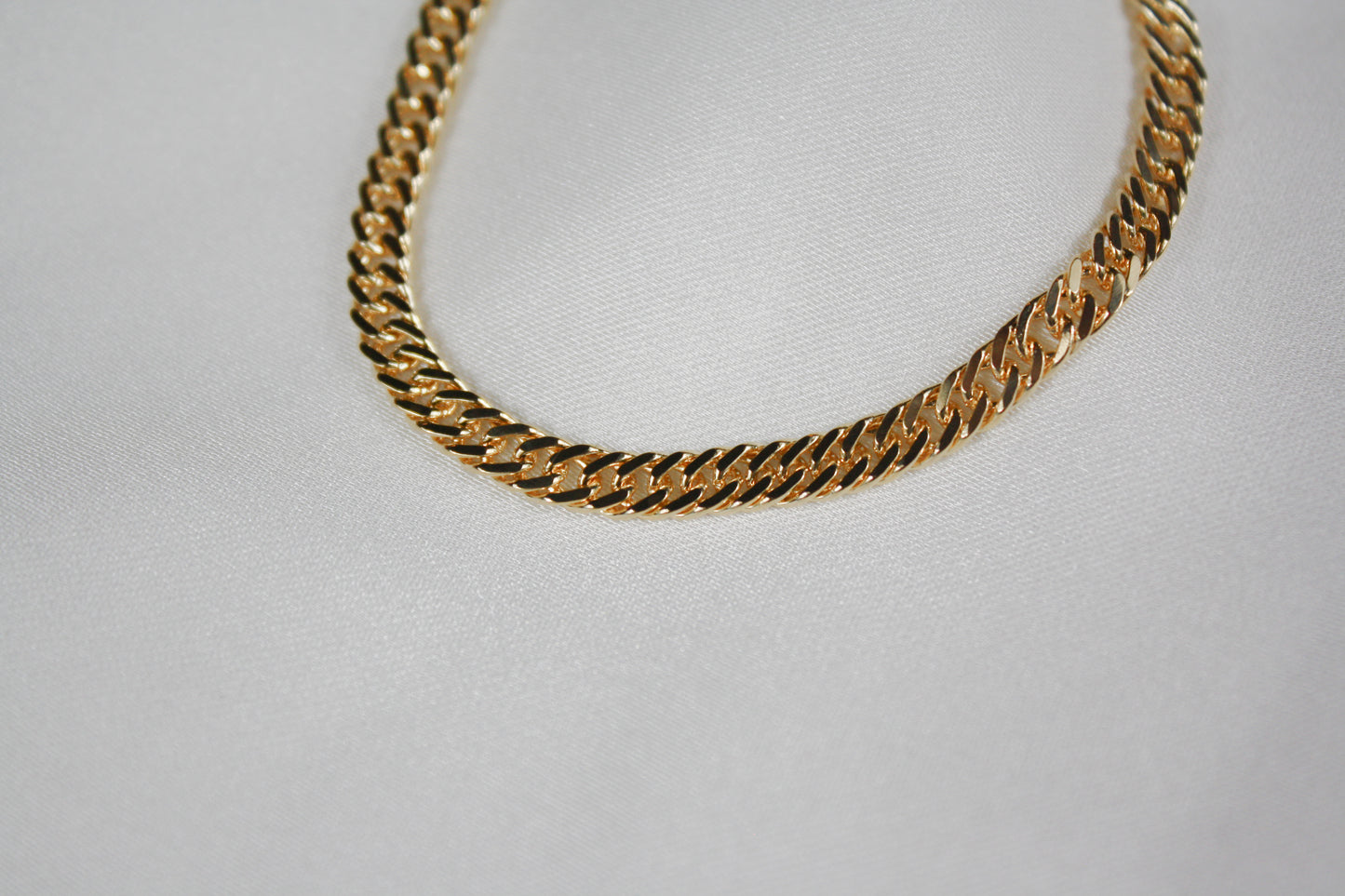 Ava Bracelet (18k Gold Filled)