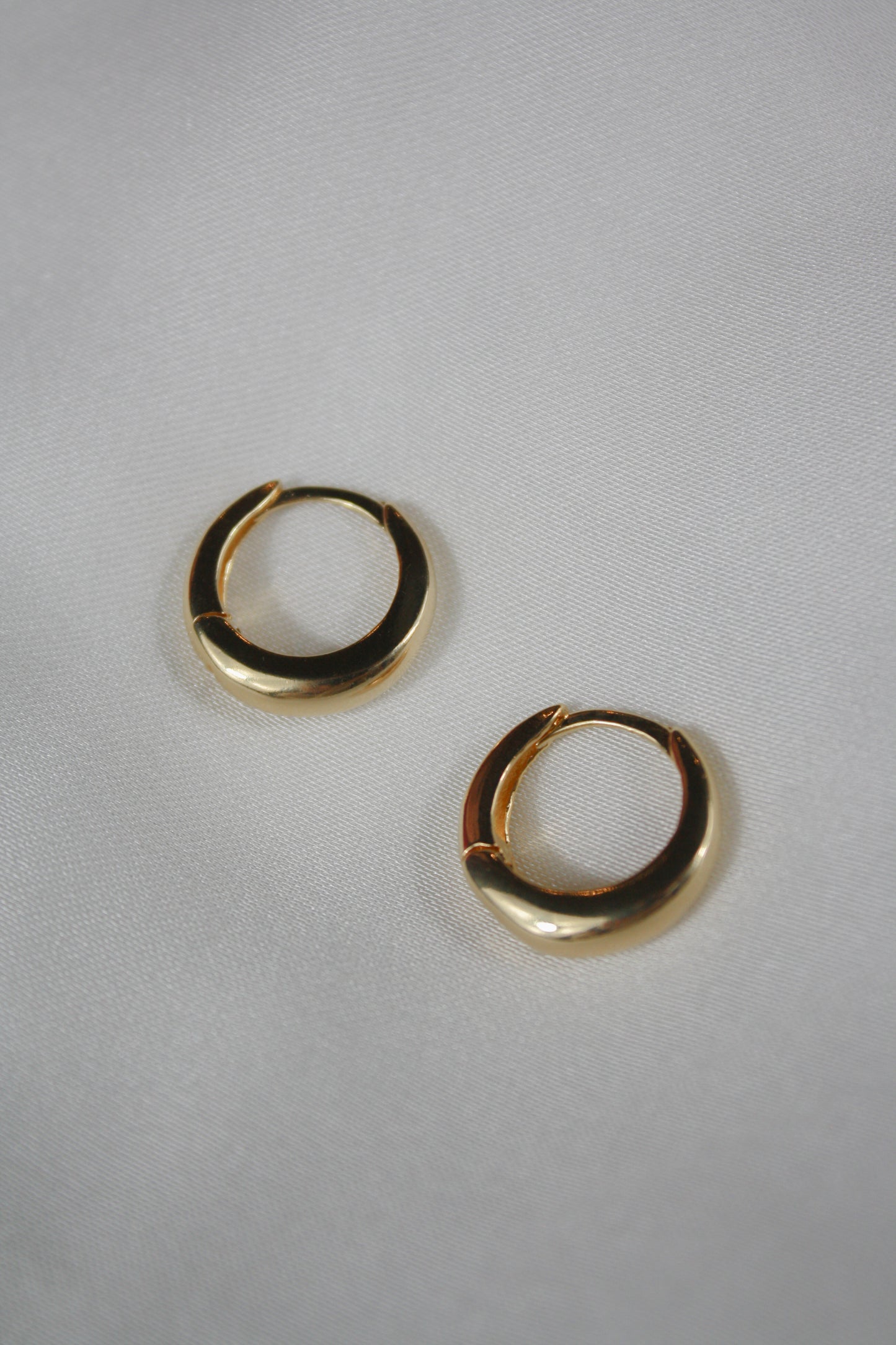 Cosette Hoop Earrings (18K Gold Filled)